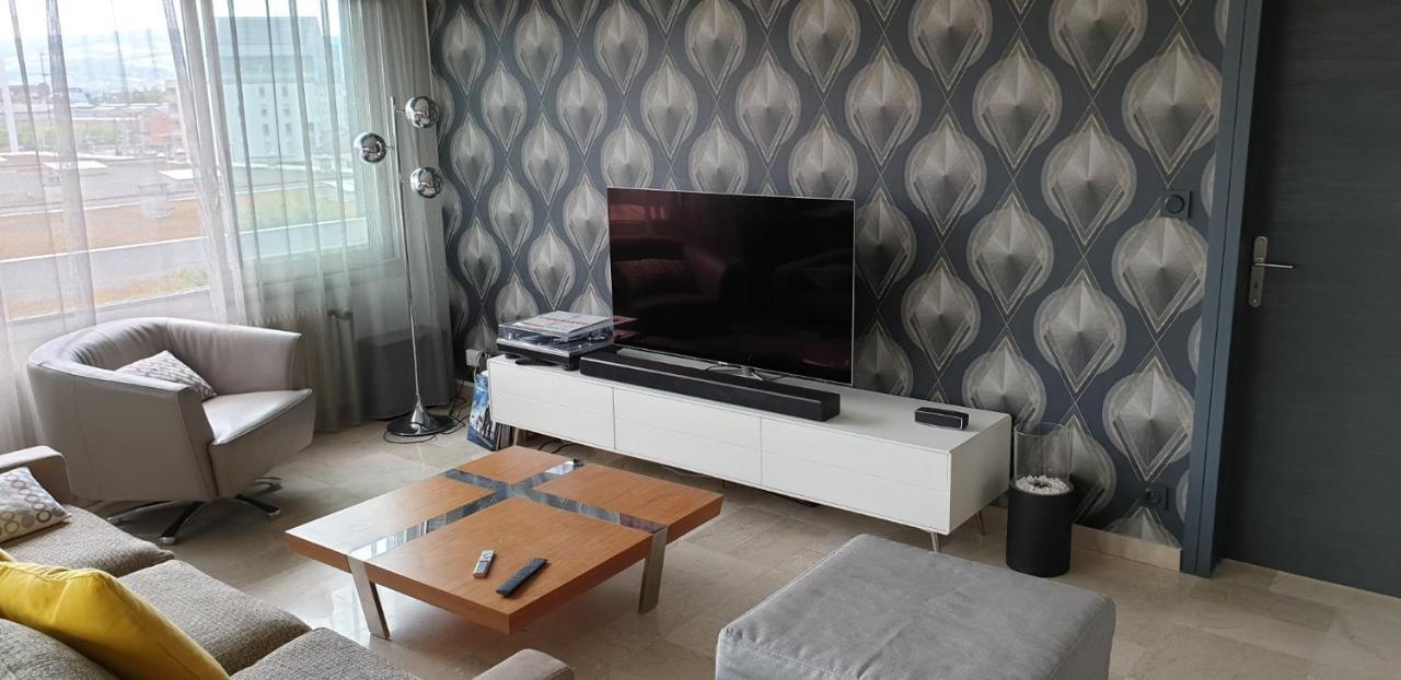 Appartement Lumineux De 90 M2 Situe En Centre Ville Annecy Buitenkant foto