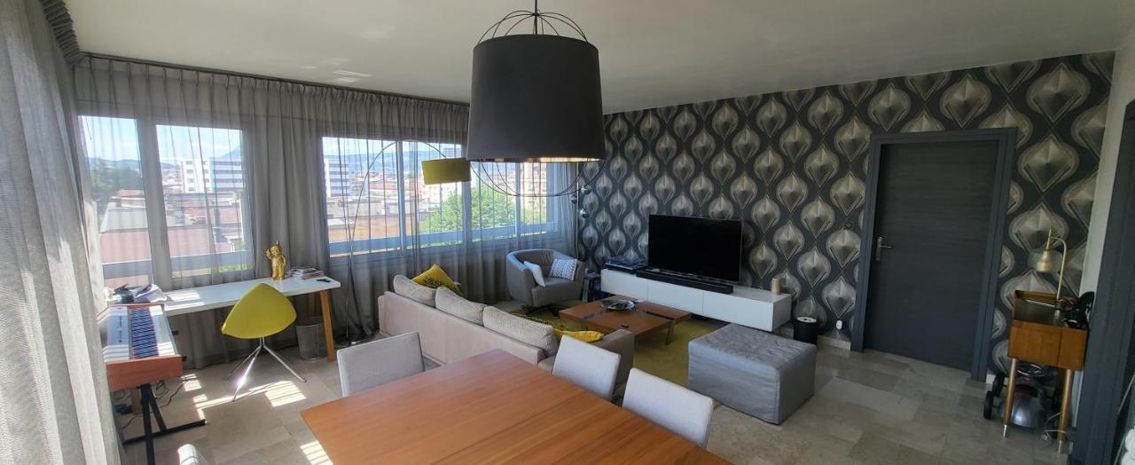 Appartement Lumineux De 90 M2 Situe En Centre Ville Annecy Buitenkant foto
